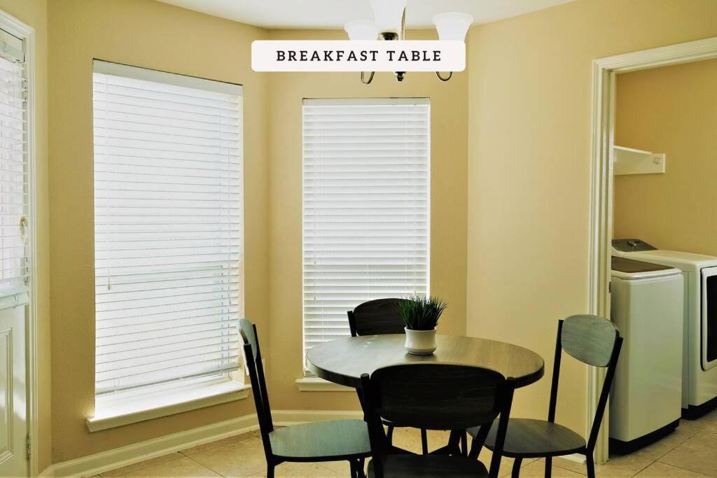 Вилла Exceptional, 5 Beds, Near Downtown - Bold Ruler Стаффорд Экстерьер фото