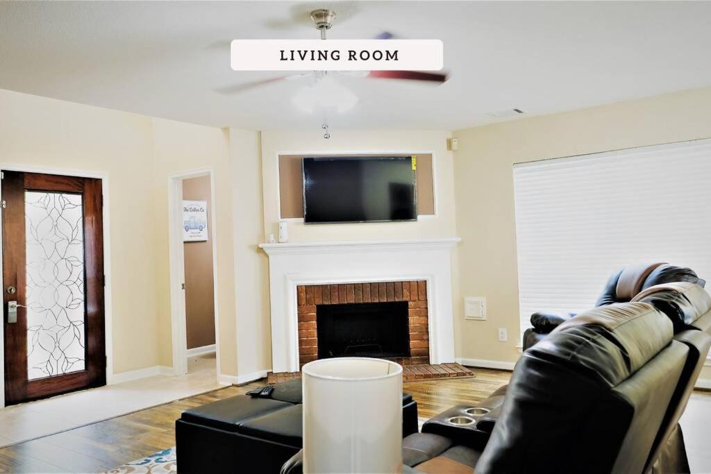 Вилла Exceptional, 5 Beds, Near Downtown - Bold Ruler Стаффорд Экстерьер фото
